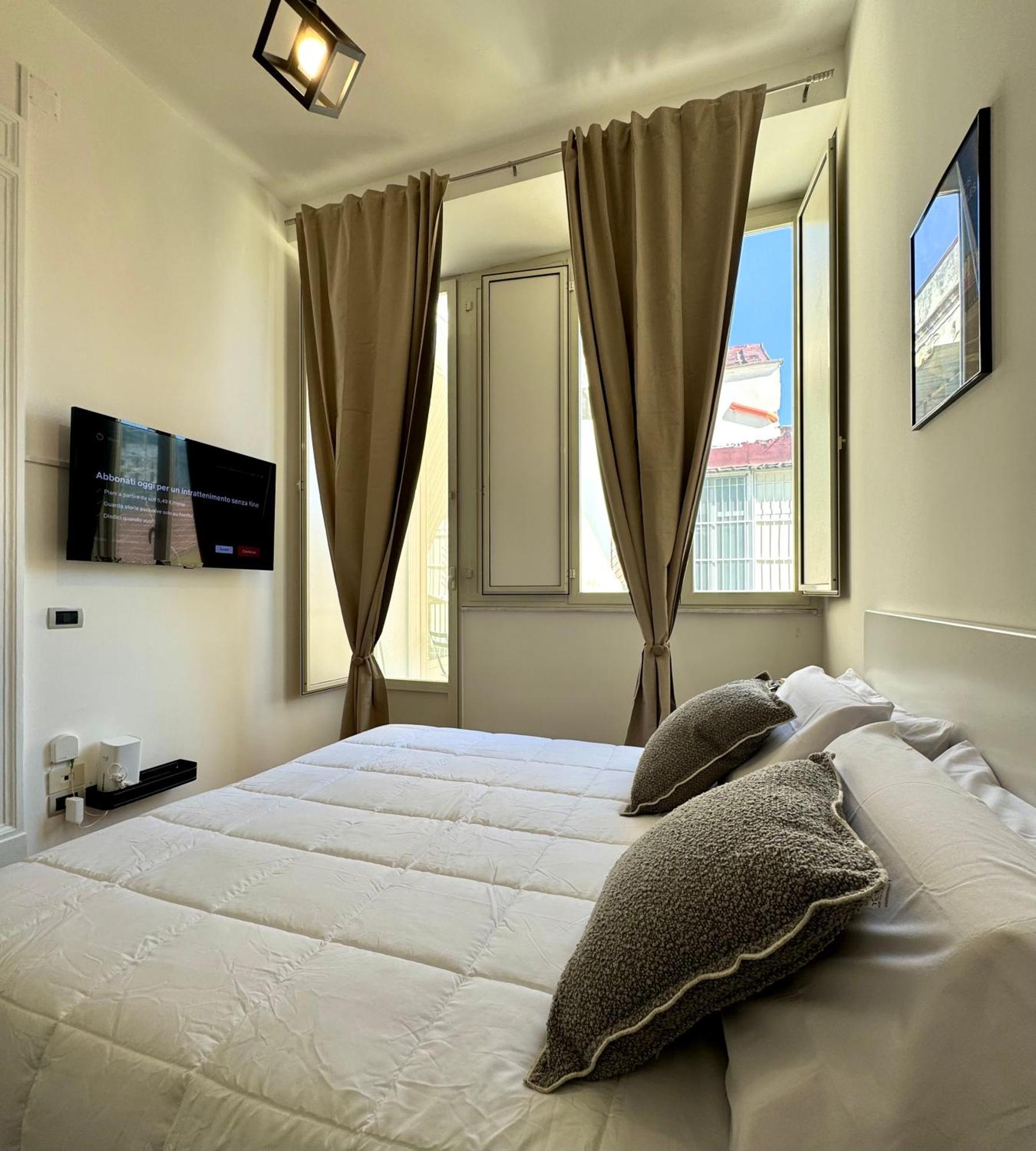 Apartament Montesanto Charm Centro Storico Neapol Zewnętrze zdjęcie